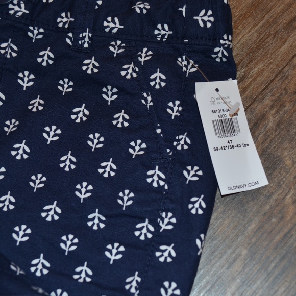 Navy Shorts w/White Design - Picture 3 of 3